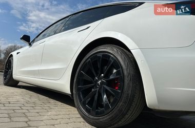 Седан Tesla Model 3 2021 в Львове