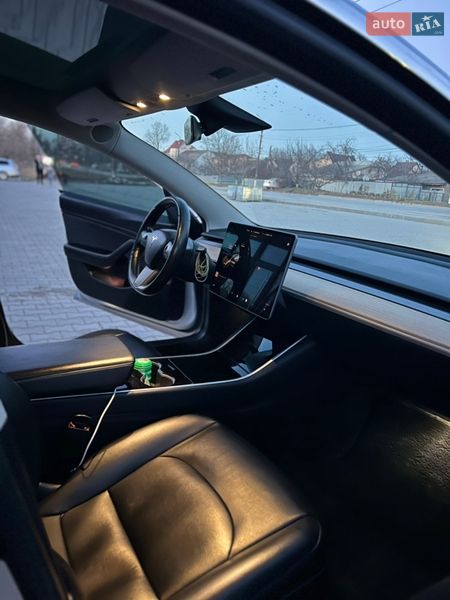 Седан Tesla Model 3 2018 в Каменец-Подольском