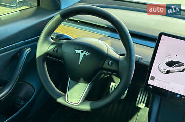 Седан Tesla Model 3 2021 в Одесі