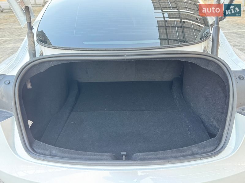 Седан Tesla Model 3 2024 в Львові фото 16 Седан Tesla Model 3 2024 в Львові