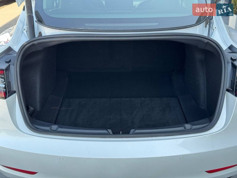 Седан Tesla Model 3 2021 в Рівному фото 22 Седан Tesla Model 3 2021 в Рівному
