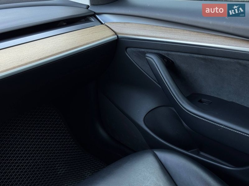 Седан Tesla Model 3 2021 в Рівному фото 54 Седан Tesla Model 3 2021 в Рівному