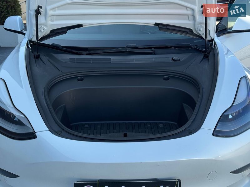 Седан Tesla Model 3 2021 в Рівному фото 70 Седан Tesla Model 3 2021 в Рівному