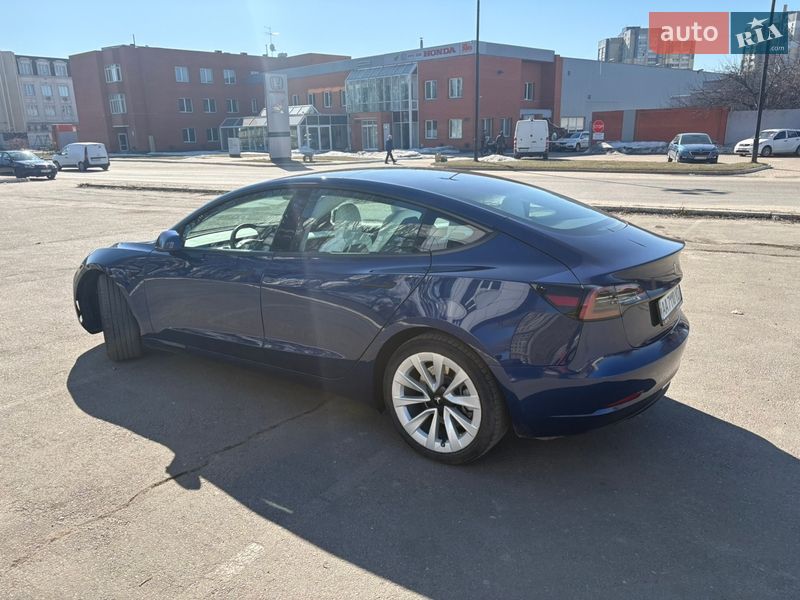 Седан Tesla Model 3 2022 в Києві