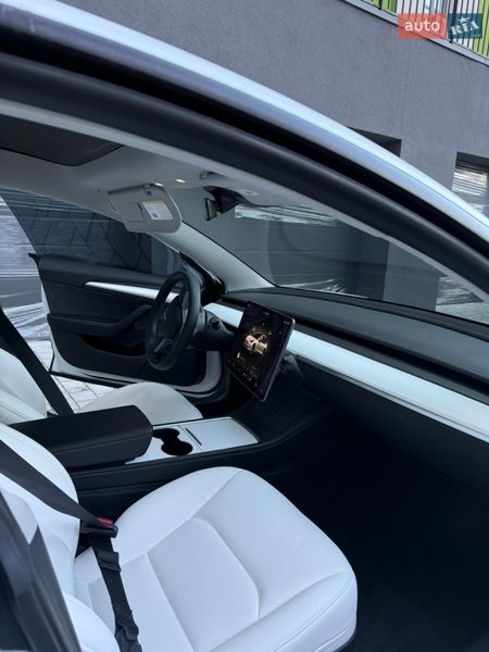 Седан Tesla Model 3 2022 в Ивано-Франковске фото 17 Седан Tesla Model 3 2022 в Ивано-Франковске