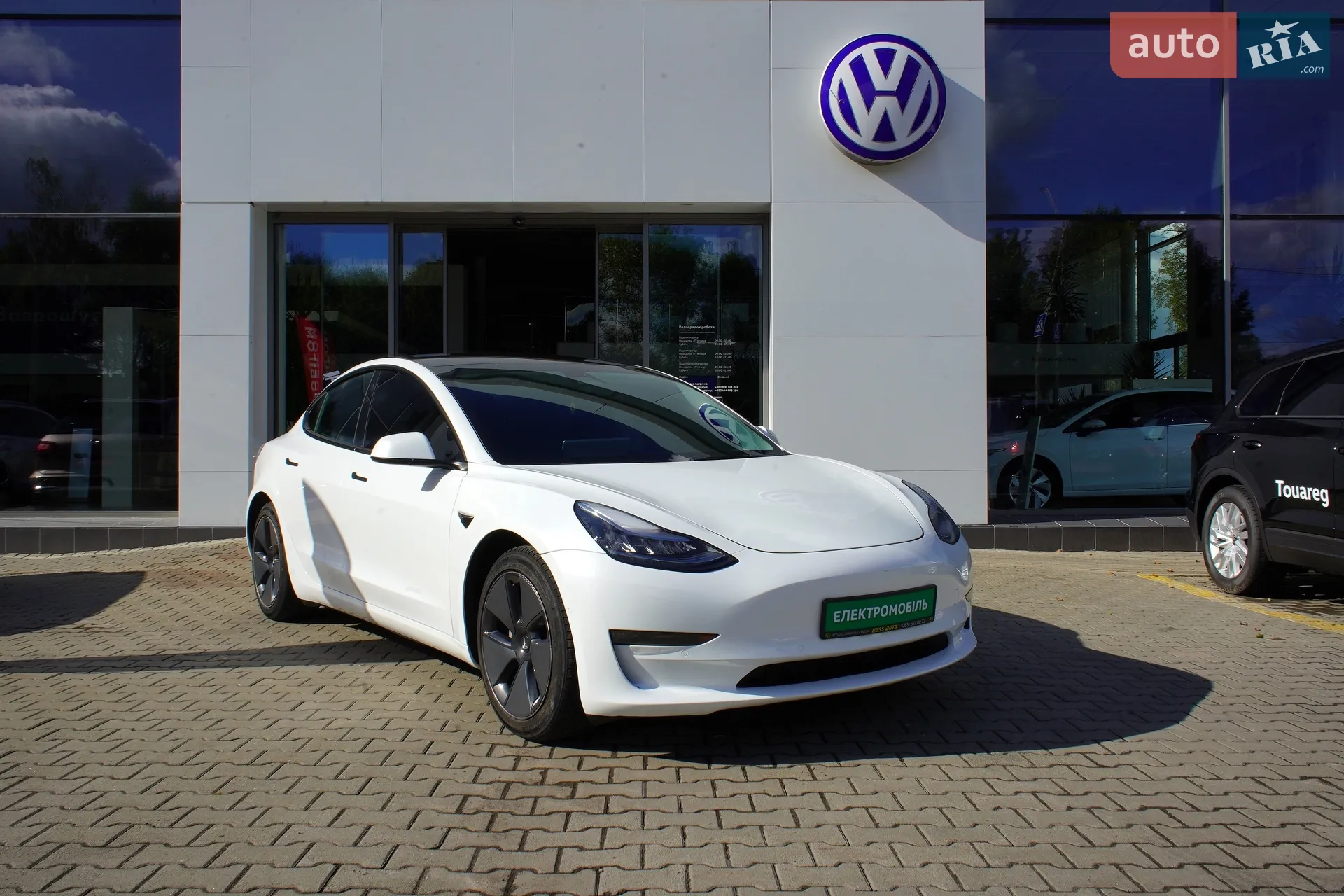 2022 Tesla Model 3 - фото 1