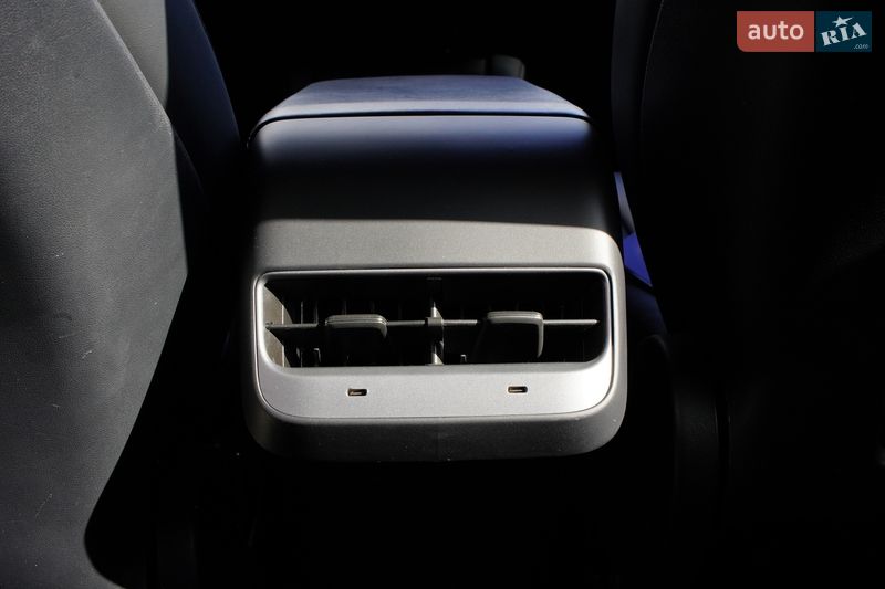 Седан Tesla Model 3 2022 в Житомирі фото 32 Седан Tesla Model 3 2022 в Житомирі