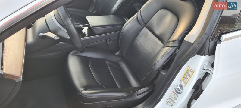 Седан Tesla Model 3 2017 в Нововолинську фото 9 Седан Tesla Model 3 2017 в Нововолинську