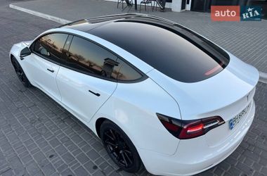 Седан Tesla Model 3 2022 в Одессе