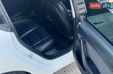 Седан Tesla Model 3 2022 в Одессе