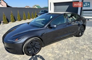Седан Tesla Model 3 2024 в Стрые