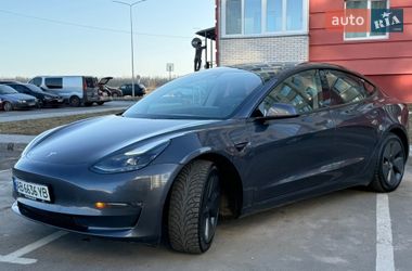 Седан Tesla Model 3 2021 в Виннице