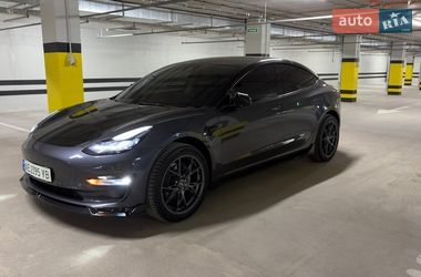 Седан Tesla Model 3 2022 в Днепре