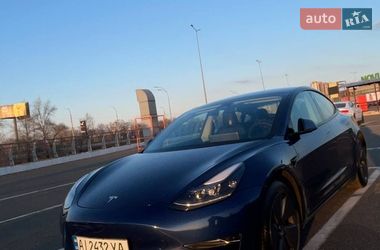 Седан Tesla Model 3 2021 в Киеве