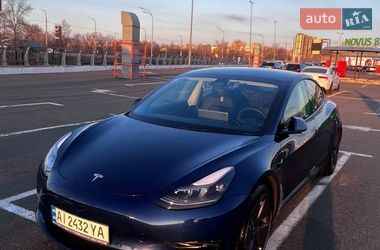 Седан Tesla Model 3 2021 в Киеве