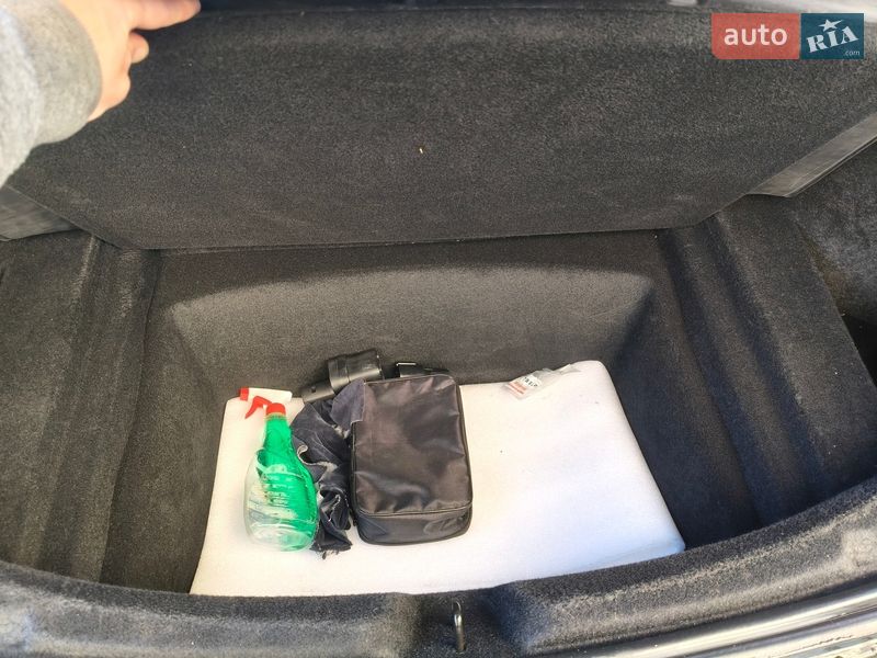 Седан Tesla Model 3 2024 в Києві