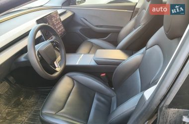 Седан Tesla Model 3 2024 в Киеве