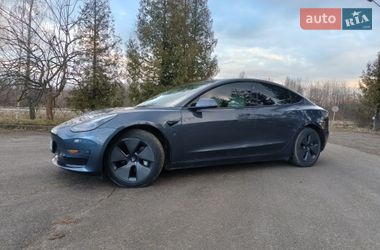 Седан Tesla Model 3 2022 в Дрогобыче