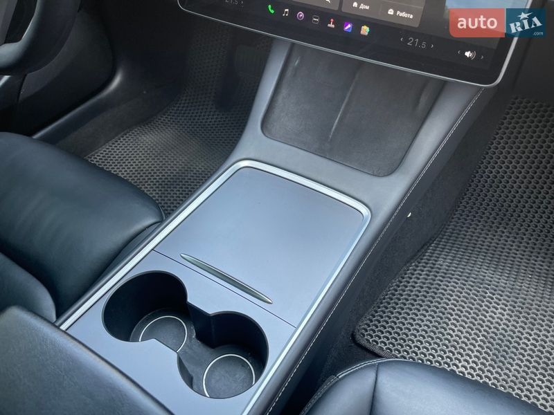 Седан Tesla Model 3 2022 в Львове фото 41 Седан Tesla Model 3 2022 в Львове