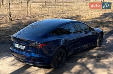 Седан Tesla Model 3 2021 в Києві