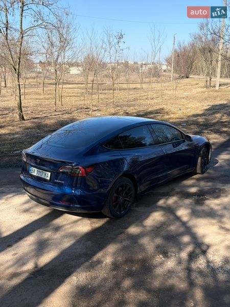 Седан Tesla Model 3 2021 в Києві