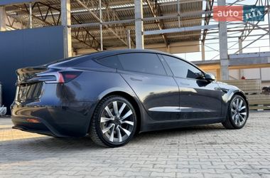 Седан Tesla Model 3 2024 в Виннице