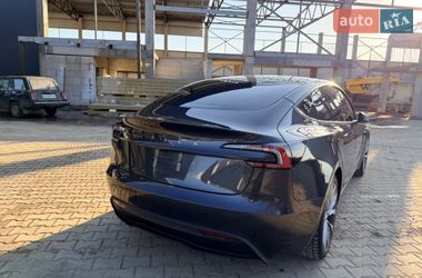 Седан Tesla Model 3 2024 в Виннице