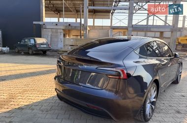Седан Tesla Model 3 2024 в Виннице