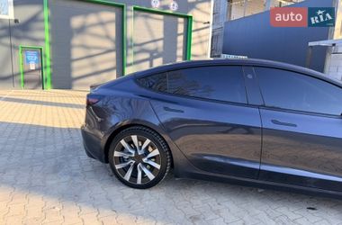 Седан Tesla Model 3 2024 в Виннице