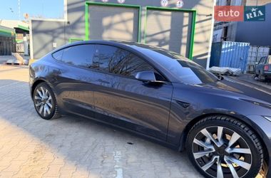 Седан Tesla Model 3 2024 в Виннице