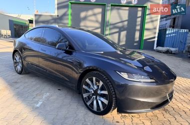 Седан Tesla Model 3 2024 в Виннице