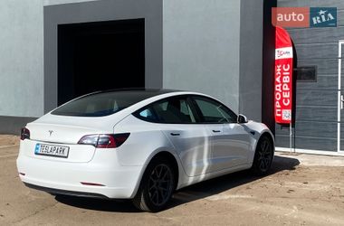 Седан Tesla Model 3 2023 в Киеве