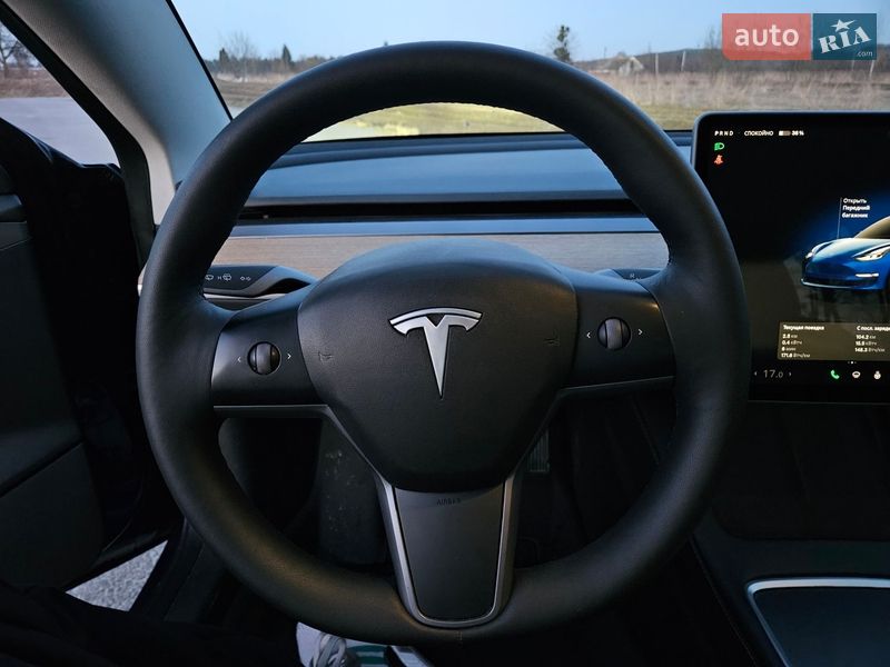 Седан Tesla Model 3 2022 в Львове