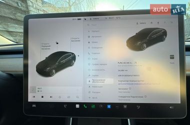 Седан Tesla Model 3 2020 в Киеве