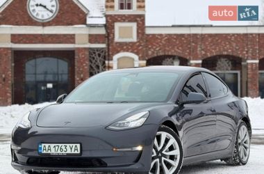 Седан Tesla Model 3 2018 в Киеве