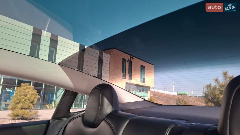 Седан Tesla Model 3 2023 в Хмельницком