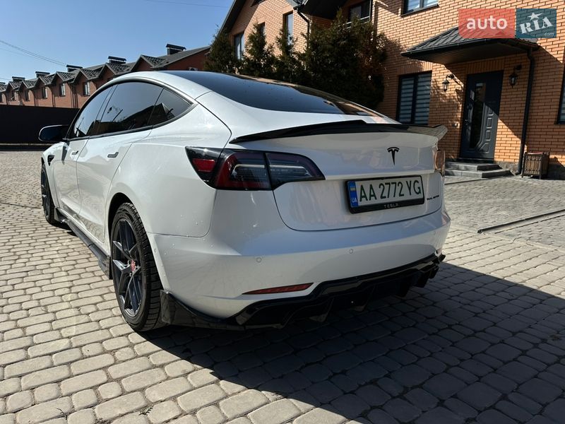 Седан Tesla Model 3 2021 в Виннице фото 10 Седан Tesla Model 3 2021 в Виннице