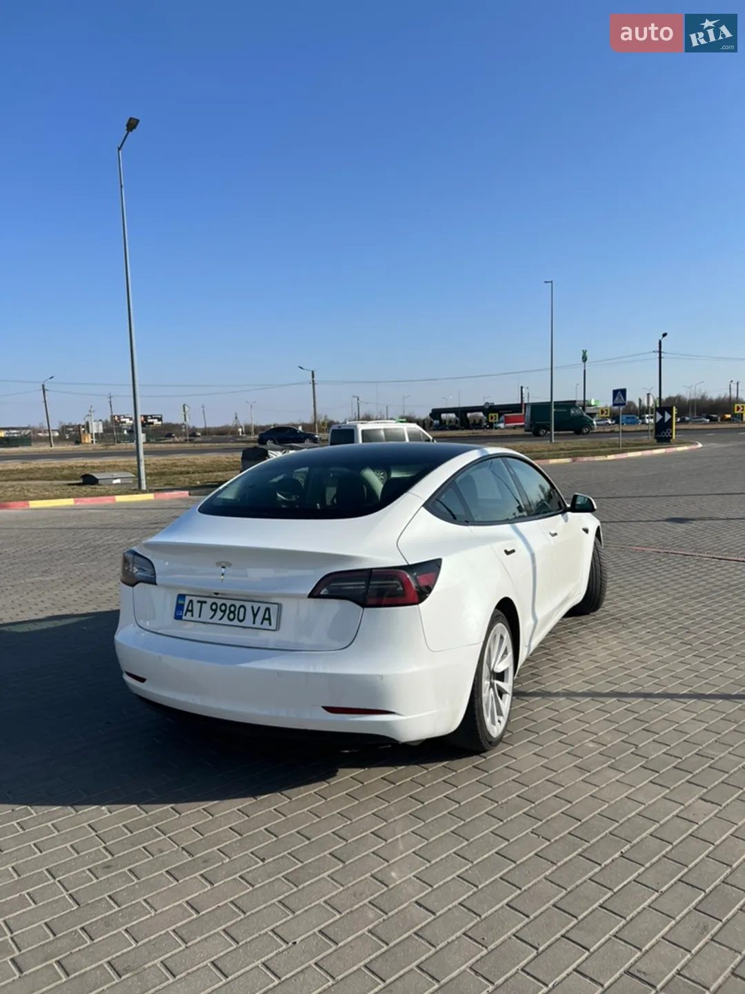 2022 Tesla Model 3 - мініатюра 10