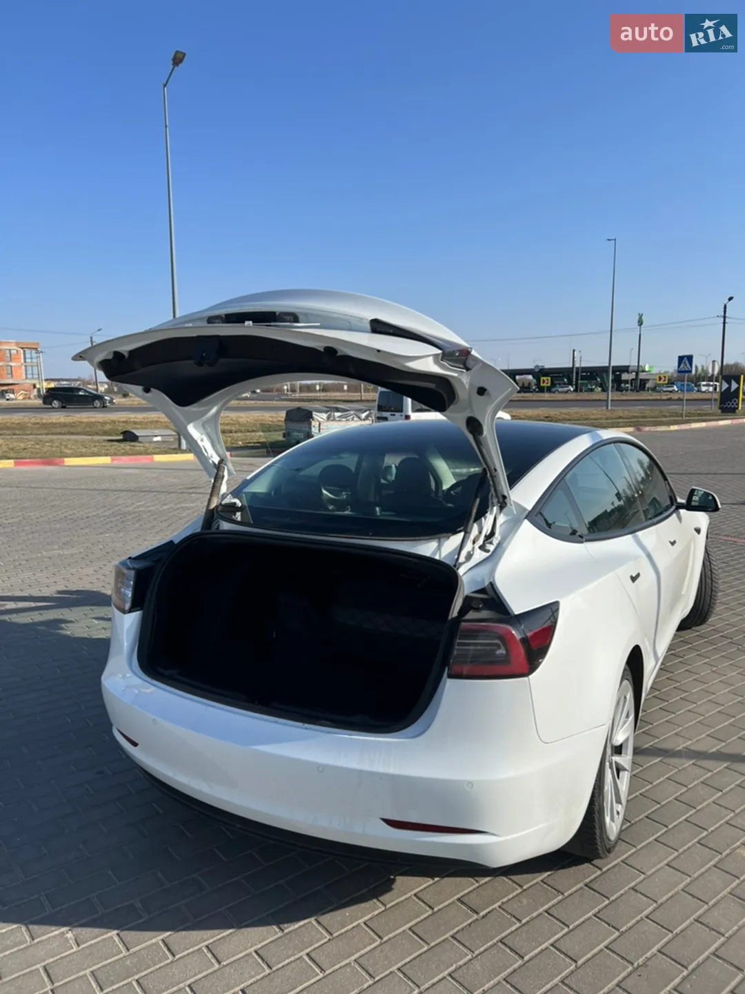 2022 Tesla Model 3 - мініатюра 18