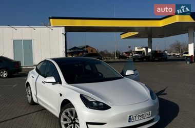 Седан Tesla Model 3 2022 в Ивано-Франковске