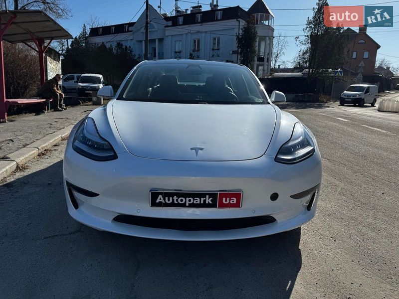 Седан Tesla Model 3 2020 в Киеве фото 2 Седан Tesla Model 3 2020 в Киеве