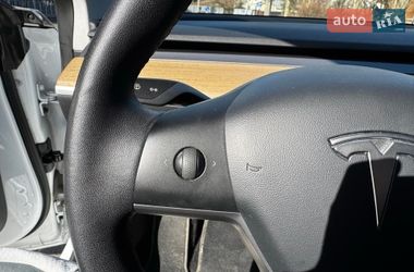 Седан Tesla Model 3 2020 в Киеве