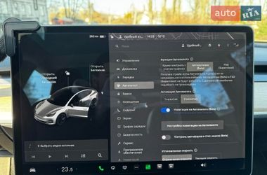 Седан Tesla Model 3 2020 в Киеве