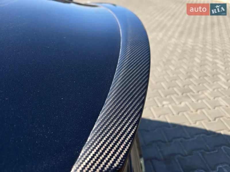 Седан Tesla Model 3 2024 в Киеве