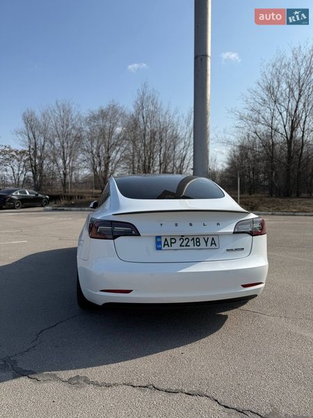Седан Tesla Model 3 2021 в Запоріжжі
