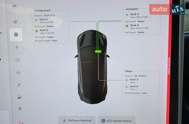 Седан Tesla Model 3 2019 в Львове