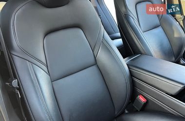 Седан Tesla Model 3 2019 в Житомире