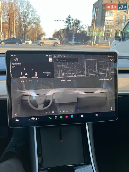 Седан Tesla Model 3 2019 в Житомире