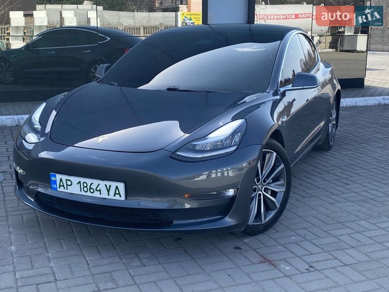 Tesla Model 3 2019