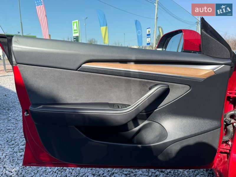 Седан Tesla Model 3 2023 в Стрые фото 12 Седан Tesla Model 3 2023 в Стрые